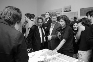 U.S. Secretary of Housing and Urban Development Shaun Donovan discussing Studio Gang's proposal with Jeanne Gang at the September 17th Open Studios at MoMA PS1. 